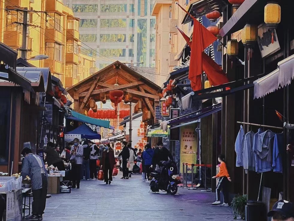 四湾食记：在此觅得烟火气