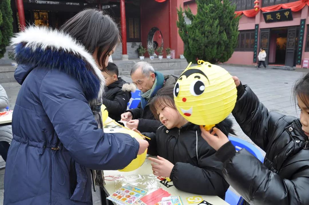 灯笼知传统 创意迎新春