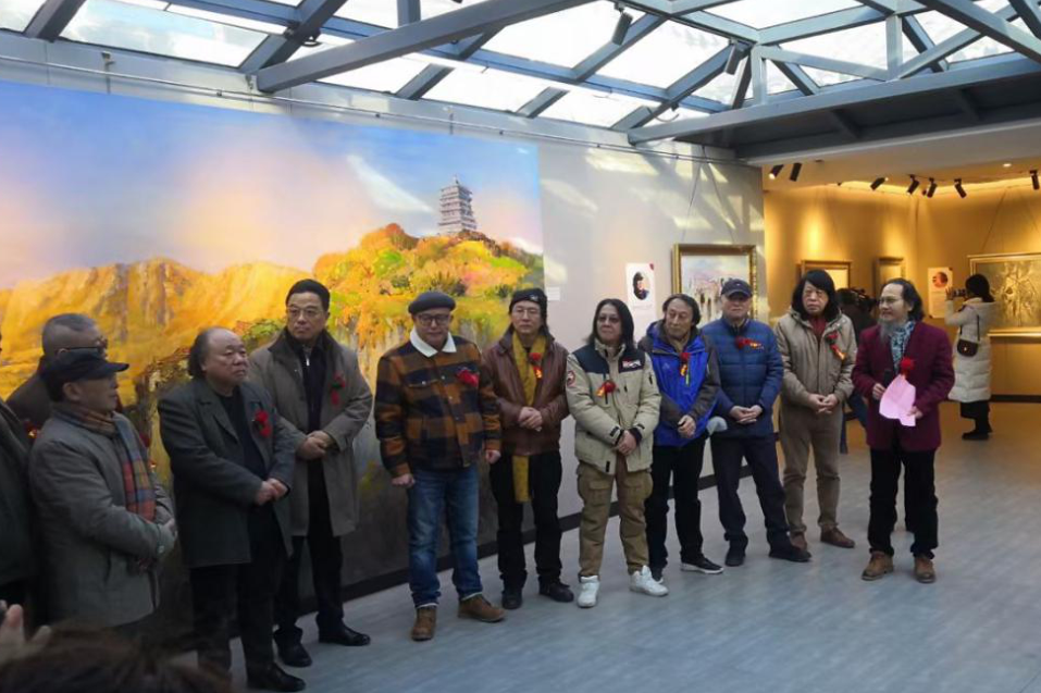 安徽省现代油画研究院作品展在庐州府城隍庙开展