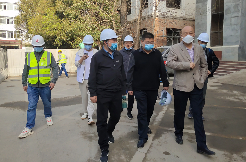 区领导调研指导原市政府改造项目