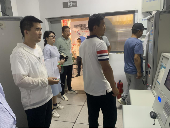 城隍庙商管公司开展安全生产“大检查”专项行动