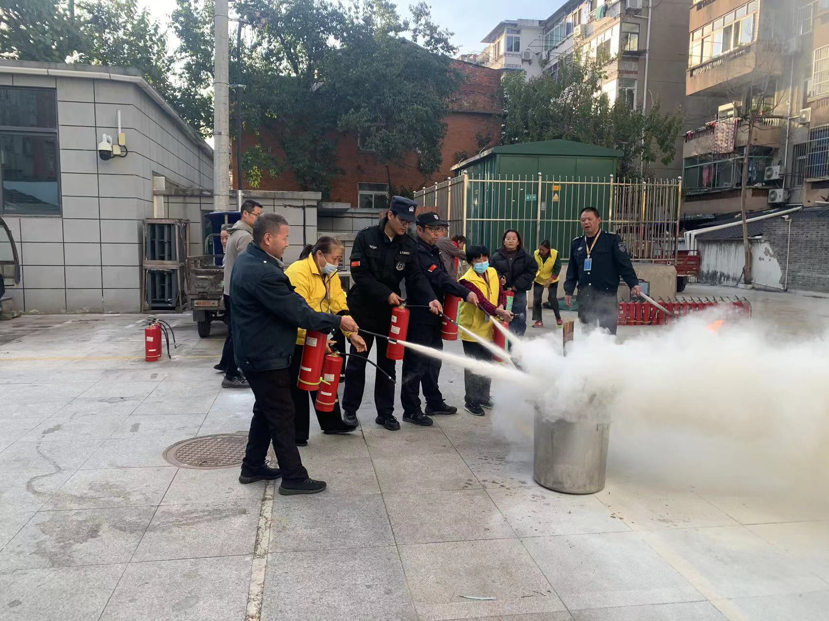 落实消防责任， 防范安全风险